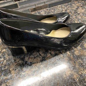 Soft Style by Hush Puppies Women's Deanna Dress Pump Size 9 Black Cross Hatch